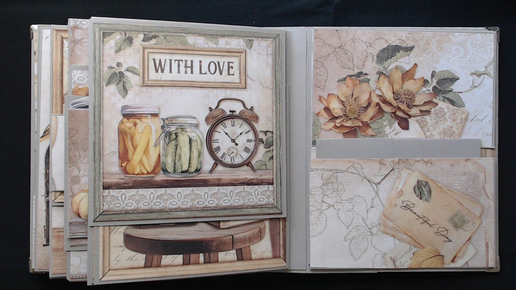 Mini Album 6 1/2 x 8 1/2'' HEART IS