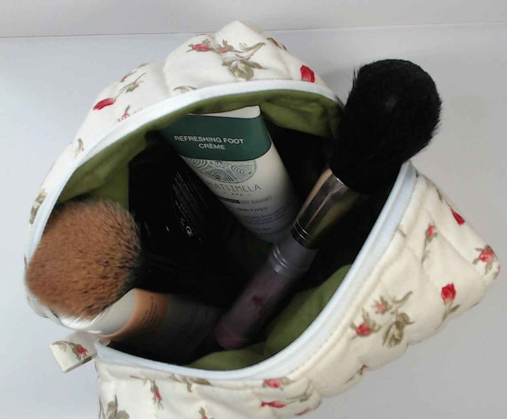 Make up bag  Rose with red or green lining