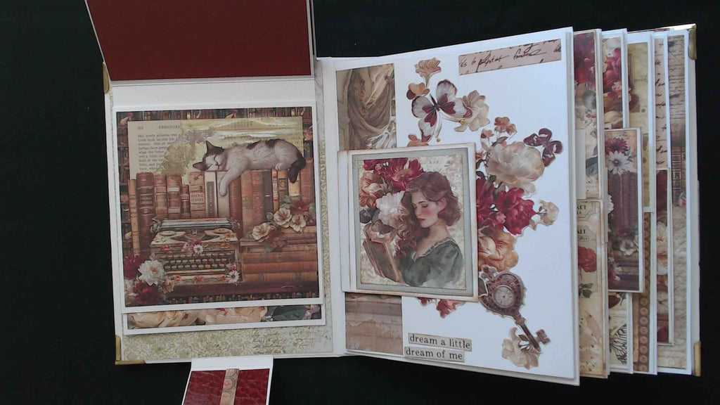 Mini Album 6 3/8 x 8 5/8 Book lovers